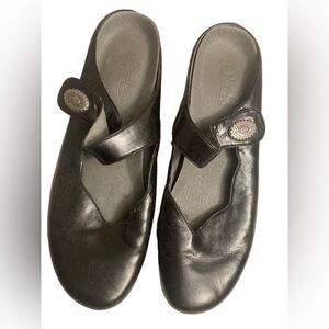 Portlandia Black Leather Mary Jane’s